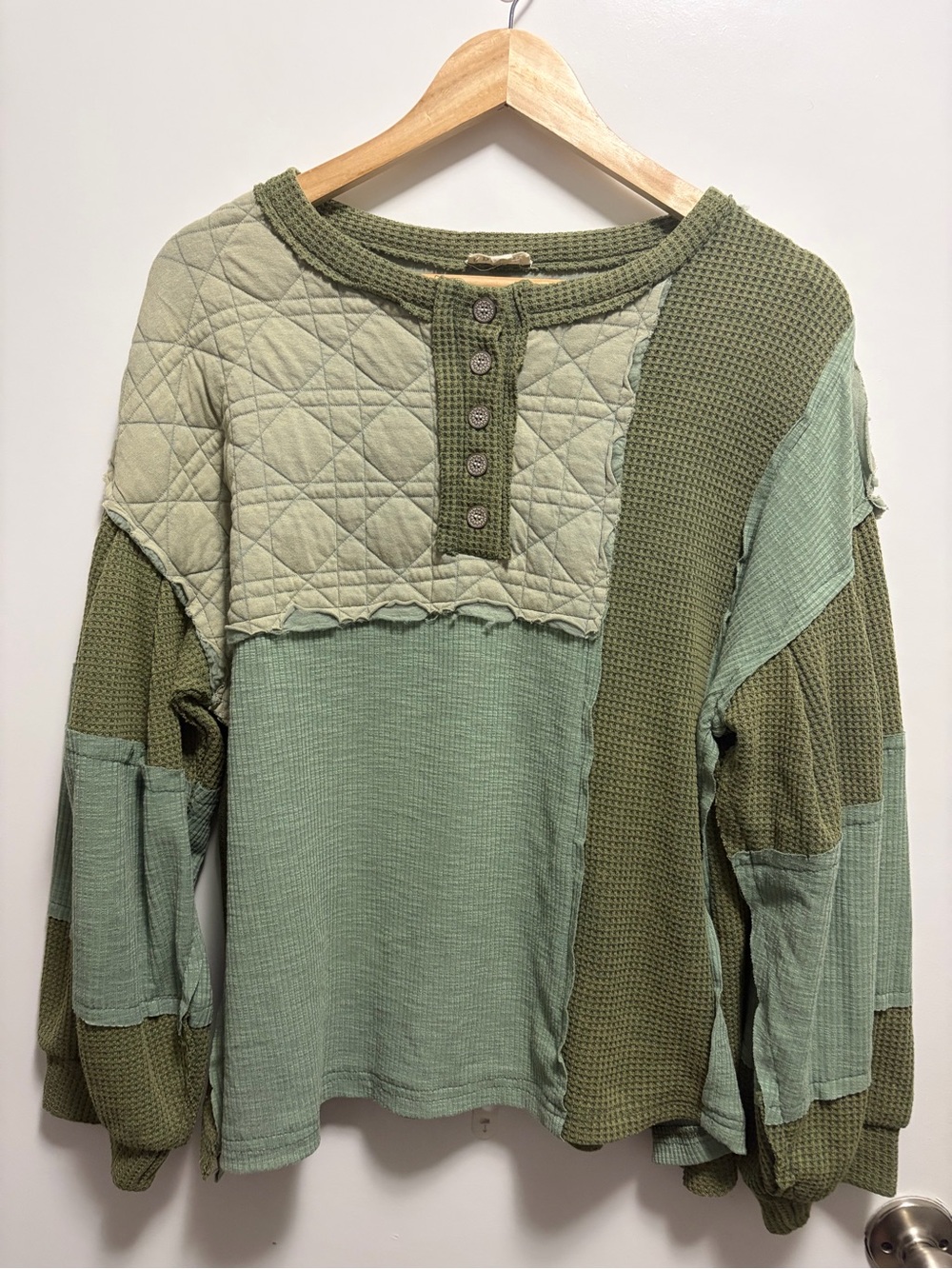 Pol Women’s Green Mixed Fabric Cozy Oasis Long Sleeve Top Size Smalll
